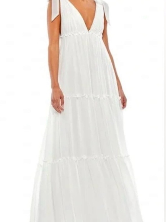 Mac Duggal Dresses & Skirts - Leena for Mac Duggal White V-Neck Tie-Shoulder Maxi Gown Size 0